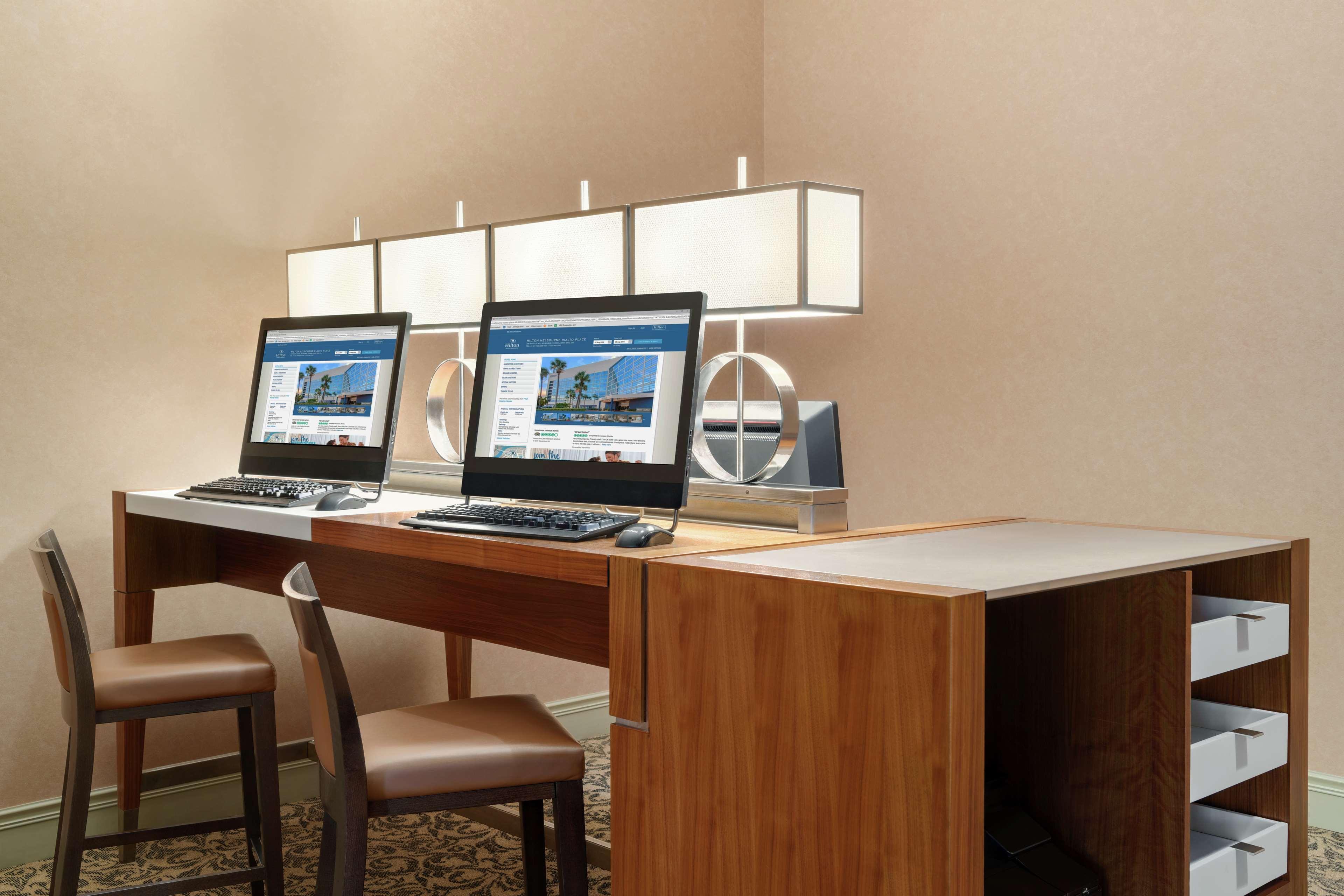 Отель Hilton Melbourne, Fl Экстерьер фото