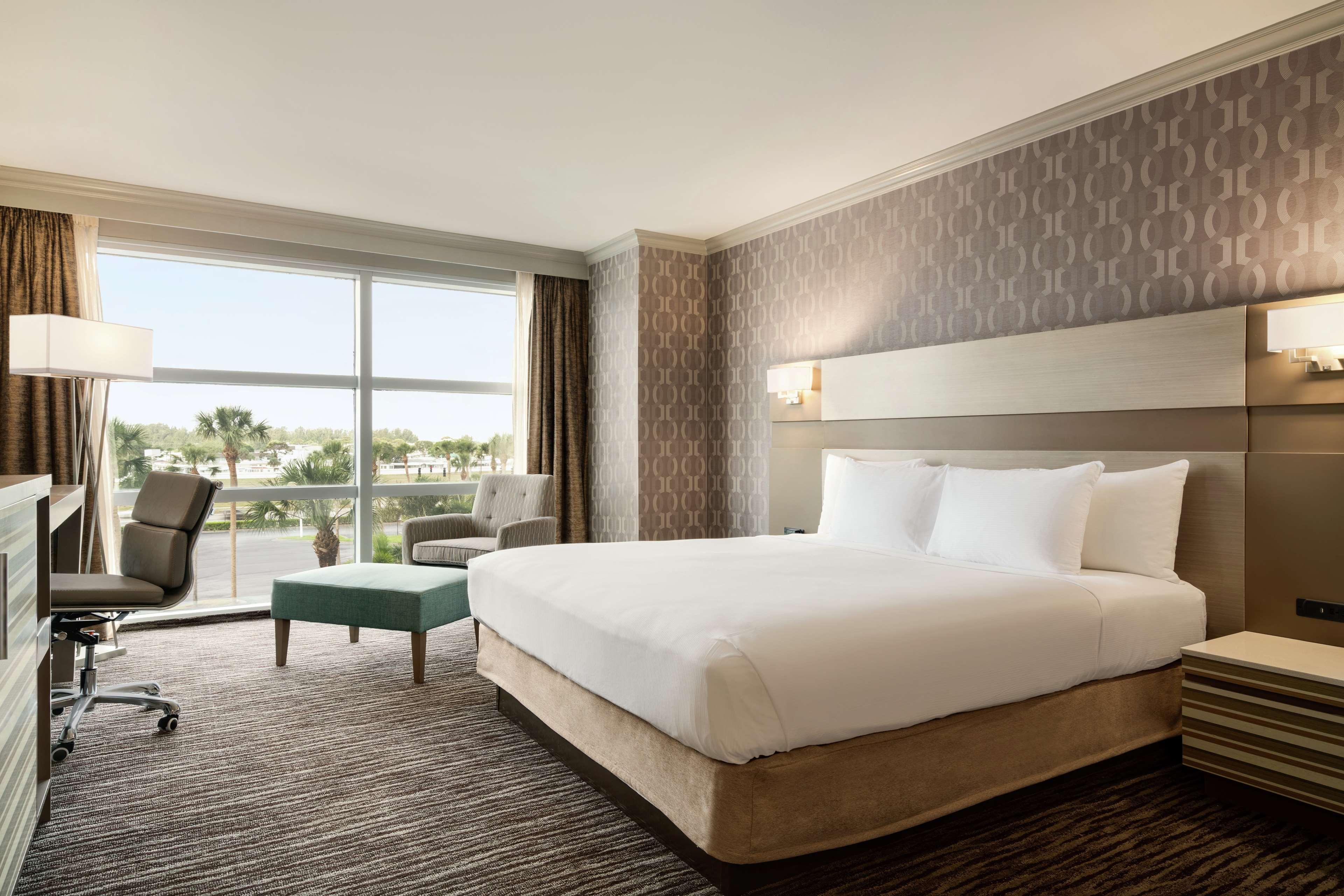 Отель Hilton Melbourne, Fl Экстерьер фото