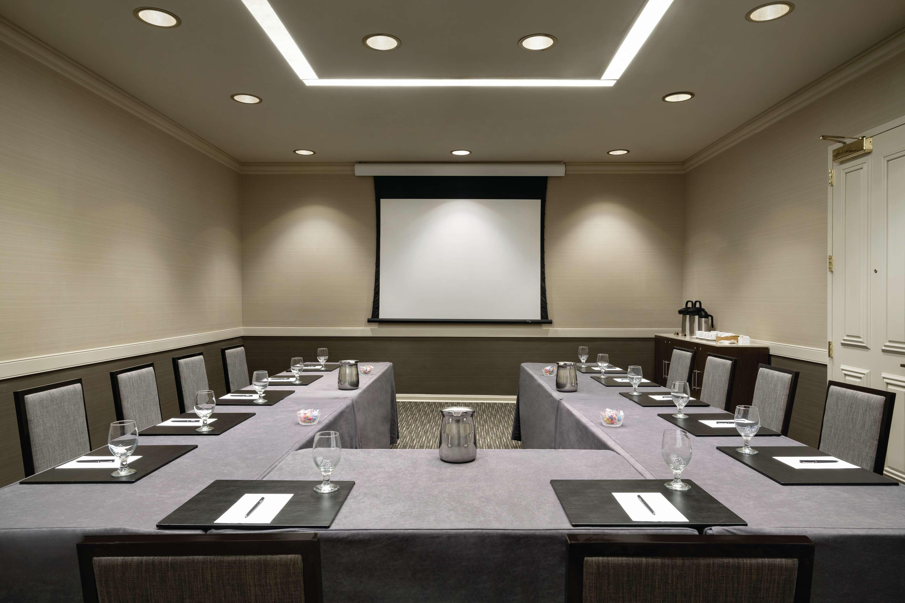 Отель Hilton Melbourne, Fl Экстерьер фото