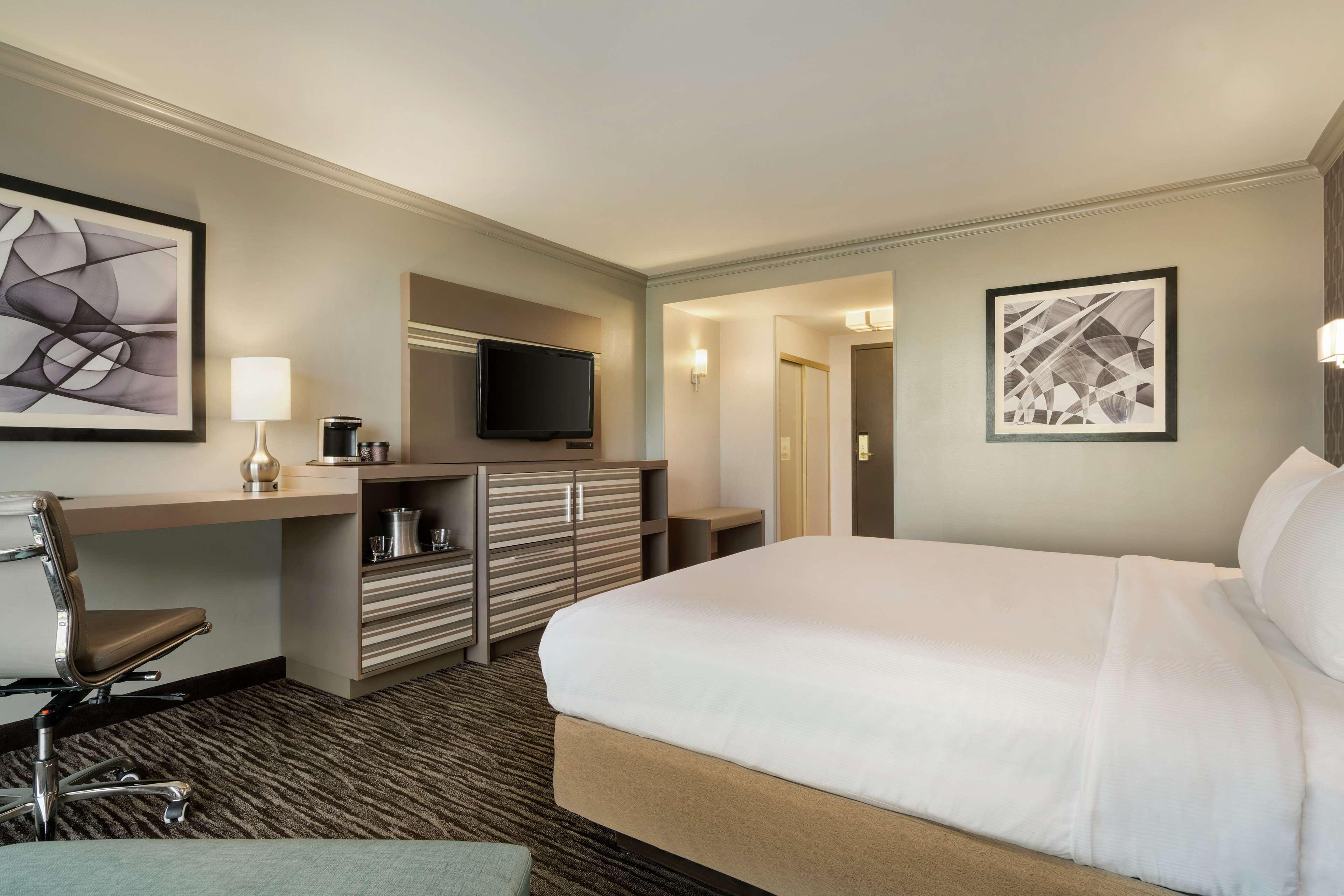 Отель Hilton Melbourne, Fl Экстерьер фото